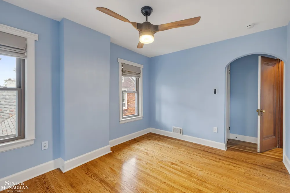 428 Cloverly Road Grosse Pointe Farms City, MI 48236