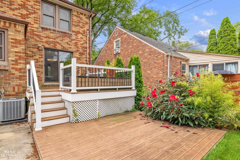 428 Cloverly Road Grosse Pointe Farms City, MI 48236