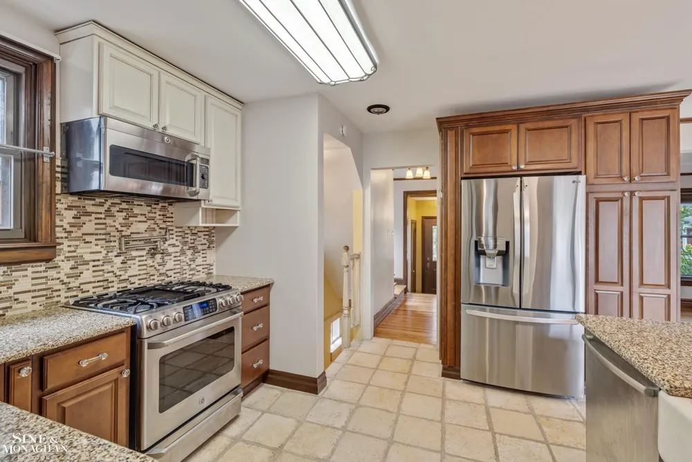 428 Cloverly Road Grosse Pointe Farms City, MI 48236