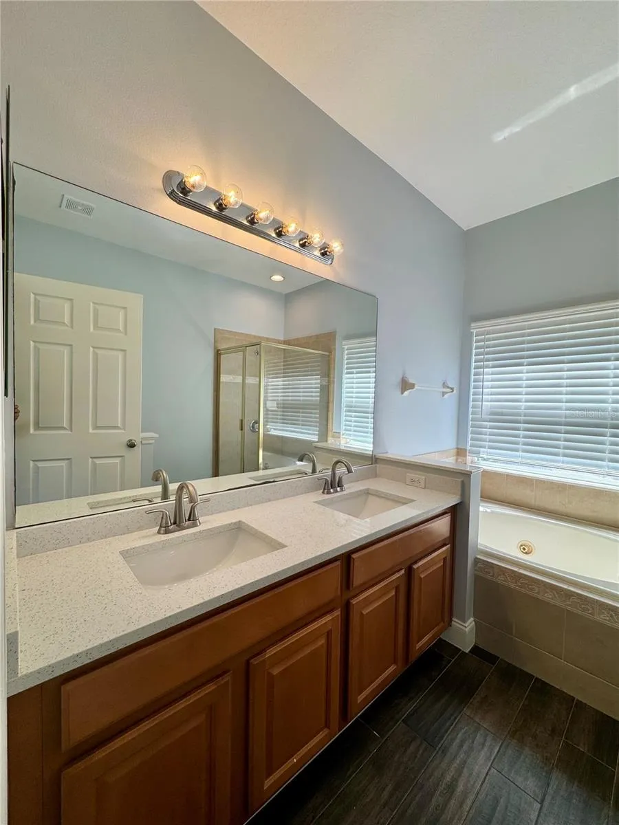 9975 INDIGO BAY CIRCLE Orlando, FL 32832