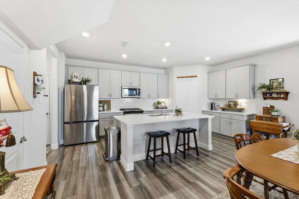 2645 Kings Canyon Mews Corinth, TX 76210