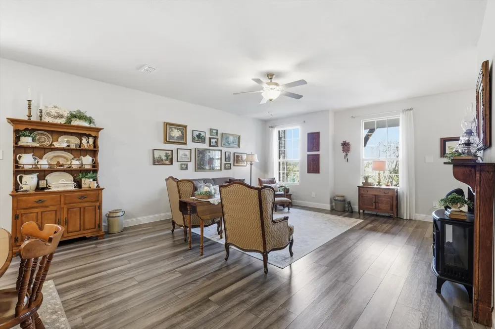 2645 Kings Canyon Mews Corinth, TX 76210