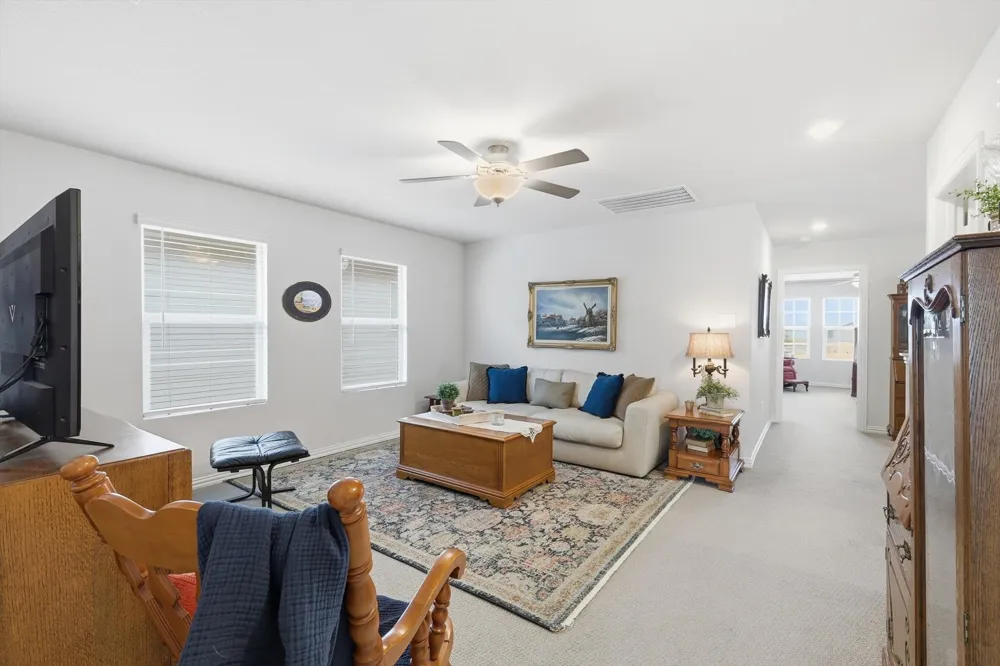 2645 Kings Canyon Mews Corinth, TX 76210
