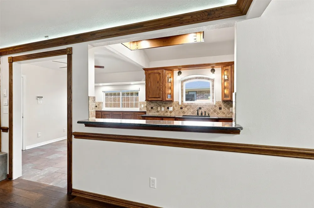 1550 Oak Creek Drive Lewisville, TX 75077
