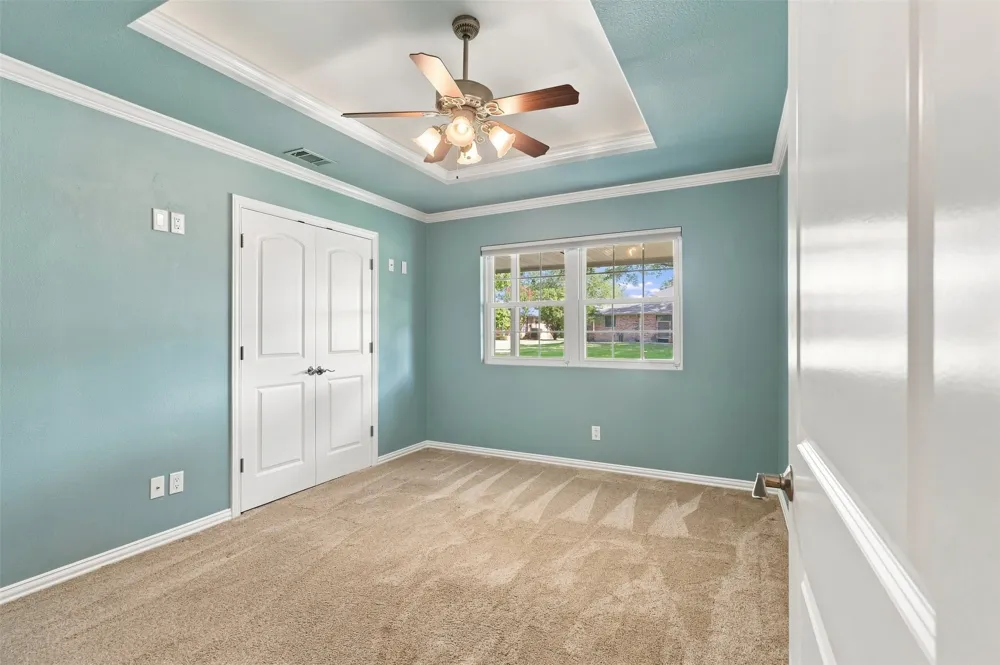 1550 Oak Creek Drive Lewisville, TX 75077