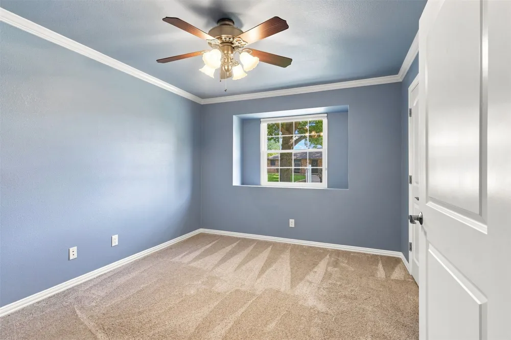 1550 Oak Creek Drive Lewisville, TX 75077