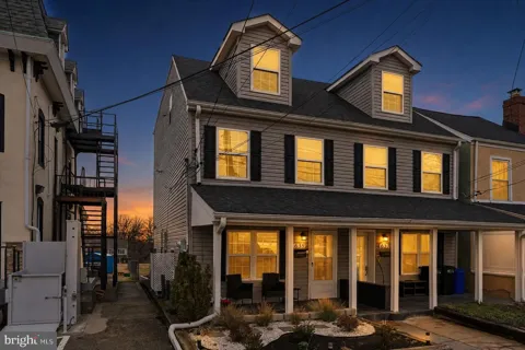 639 OLD ELM STREET
