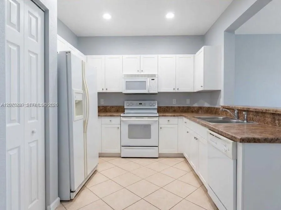 1804 Aspen Ln #0 Weston, FL 33327