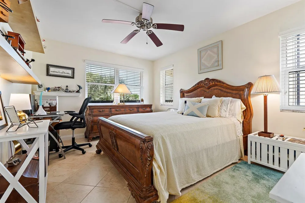 374 Golfview Road #405 North Palm Beach, FL 33408