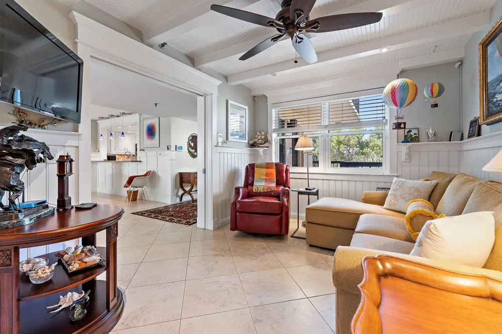 374 Golfview Road #405 North Palm Beach, FL 33408
