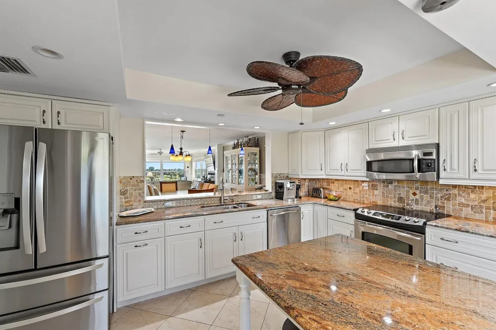 374 Golfview Road #405 North Palm Beach, FL 33408