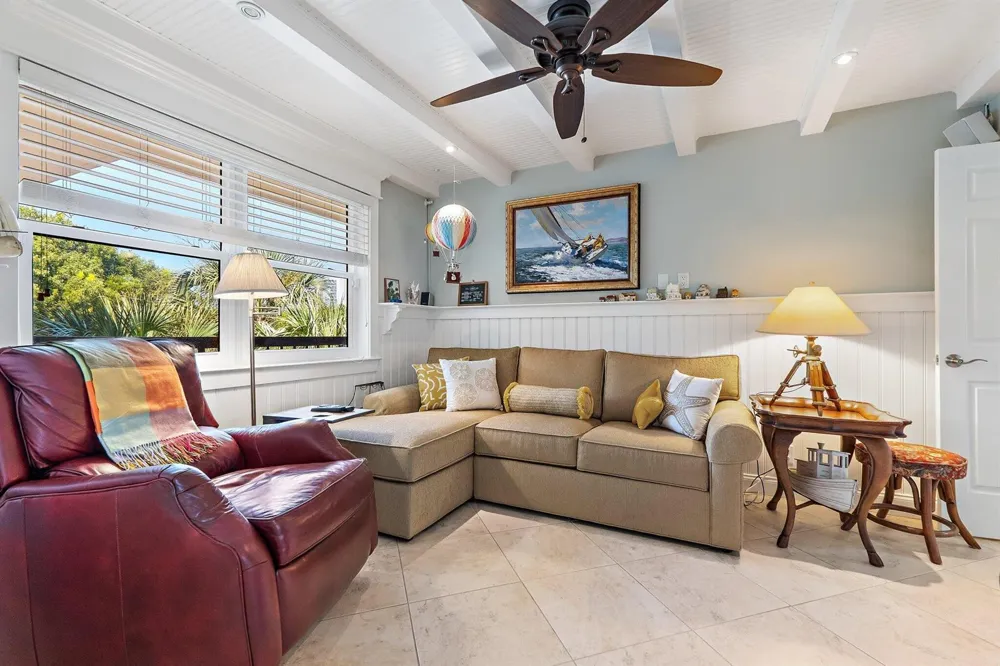 374 Golfview Road #405 North Palm Beach, FL 33408