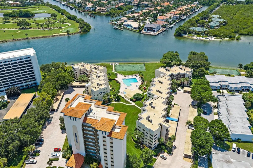 374 Golfview Road #405 North Palm Beach, FL 33408