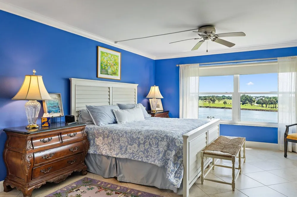374 Golfview Road #405 North Palm Beach, FL 33408