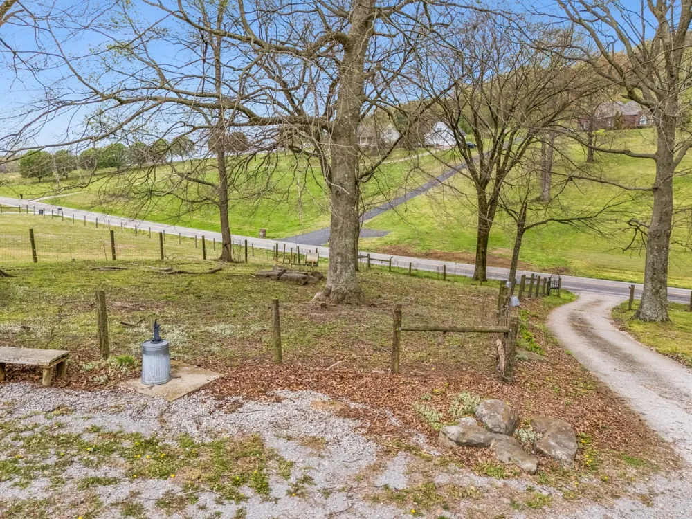 6759 Bethesda Arno Rd Thompsons Station, TN 37179