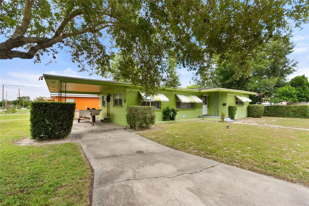601 AVENUE U NE Winter Haven, FL 33881