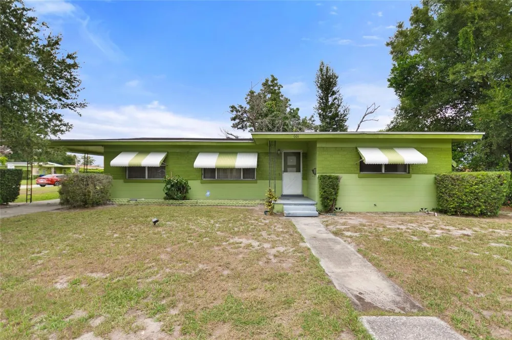 601 AVENUE U NE Winter Haven, FL 33881