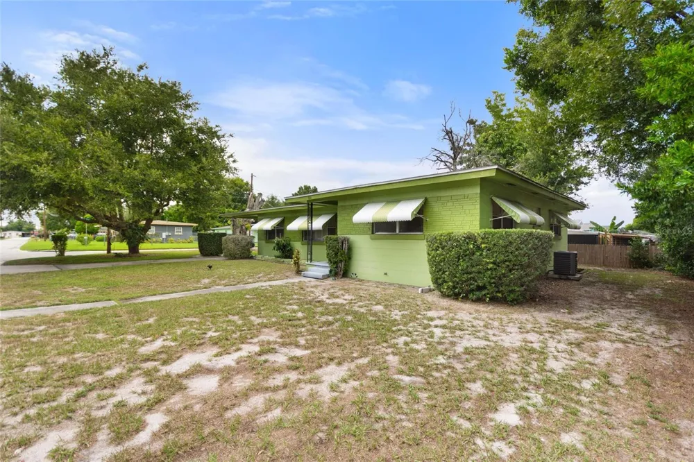 601 AVENUE U NE Winter Haven, FL 33881