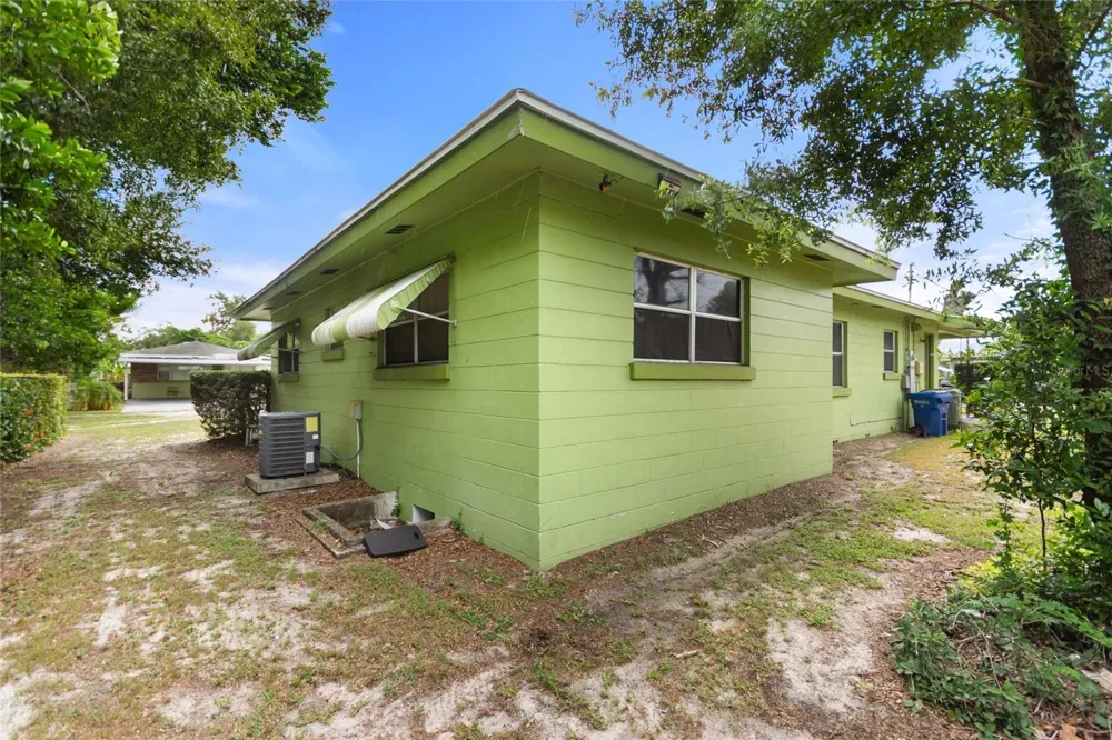 601 AVENUE U NE Winter Haven, FL 33881