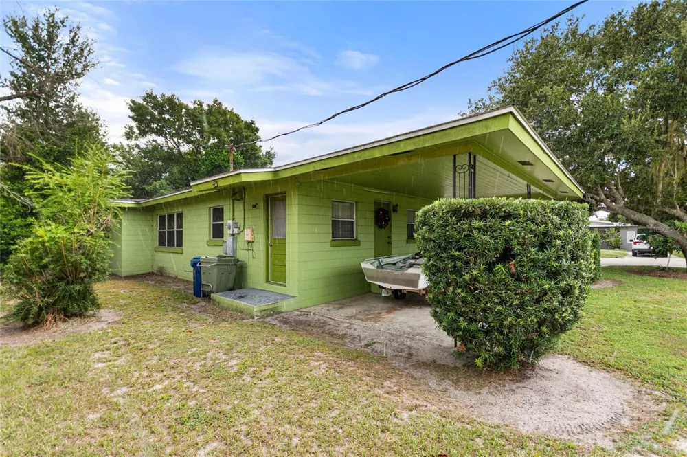 601 AVENUE U NE Winter Haven, FL 33881