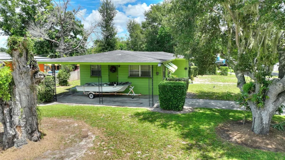 601 AVENUE U NE Winter Haven, FL 33881