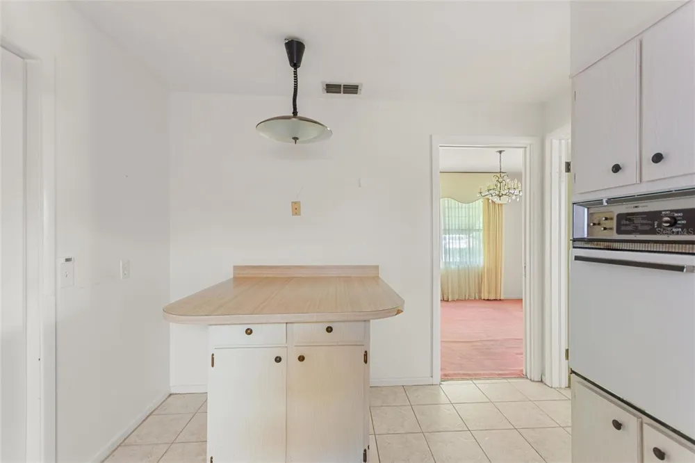 601 AVENUE U NE Winter Haven, FL 33881