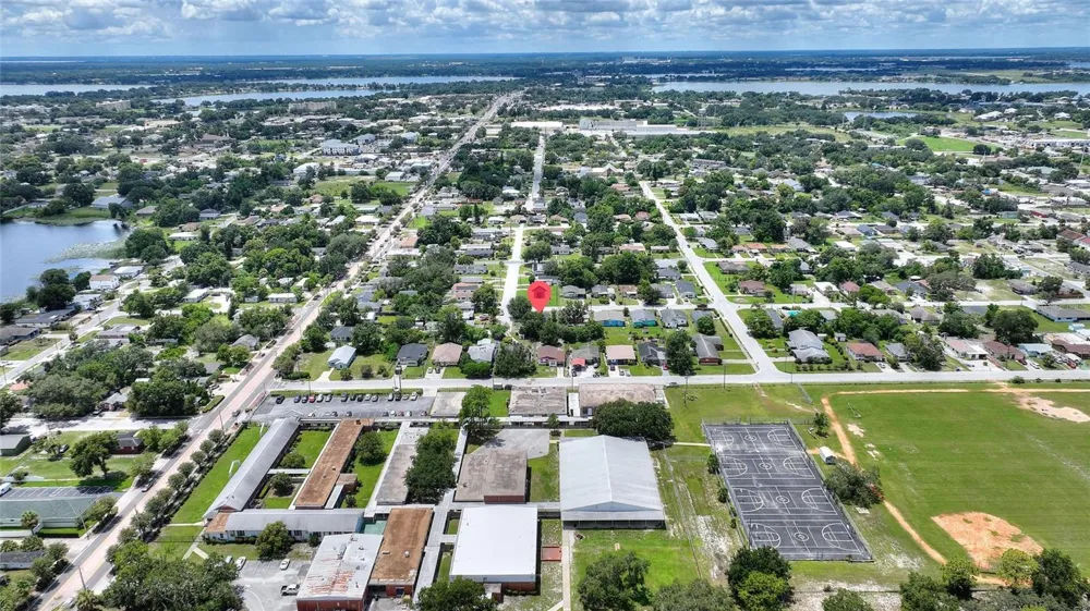 601 AVENUE U NE Winter Haven, FL 33881
