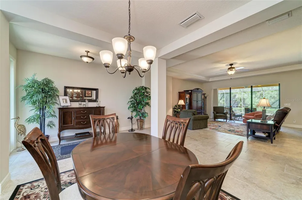 517 CHANTILLY TRAIL Bradenton, FL 34212
