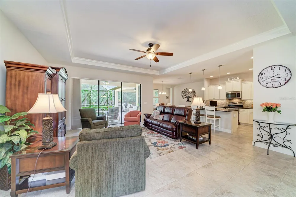 517 CHANTILLY TRAIL Bradenton, FL 34212