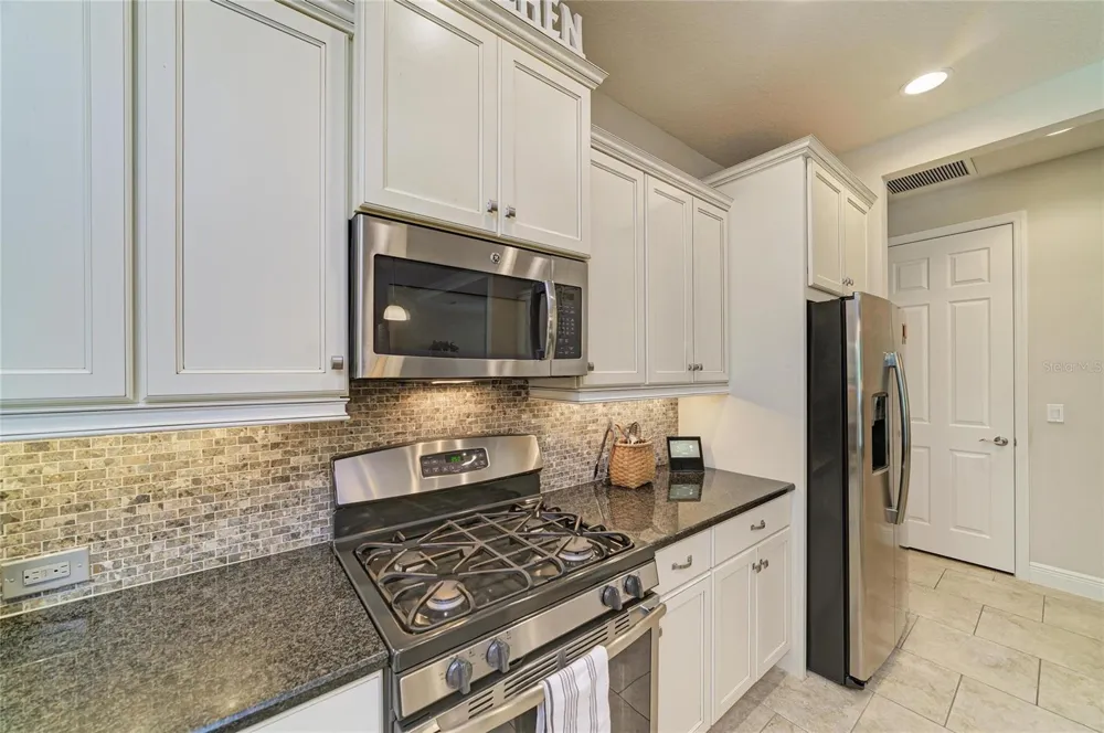 517 CHANTILLY TRAIL Bradenton, FL 34212