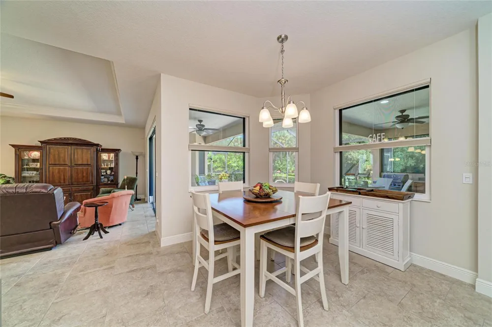 517 CHANTILLY TRAIL Bradenton, FL 34212