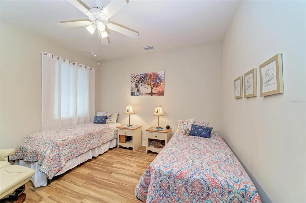 517 CHANTILLY TRAIL Bradenton, FL 34212