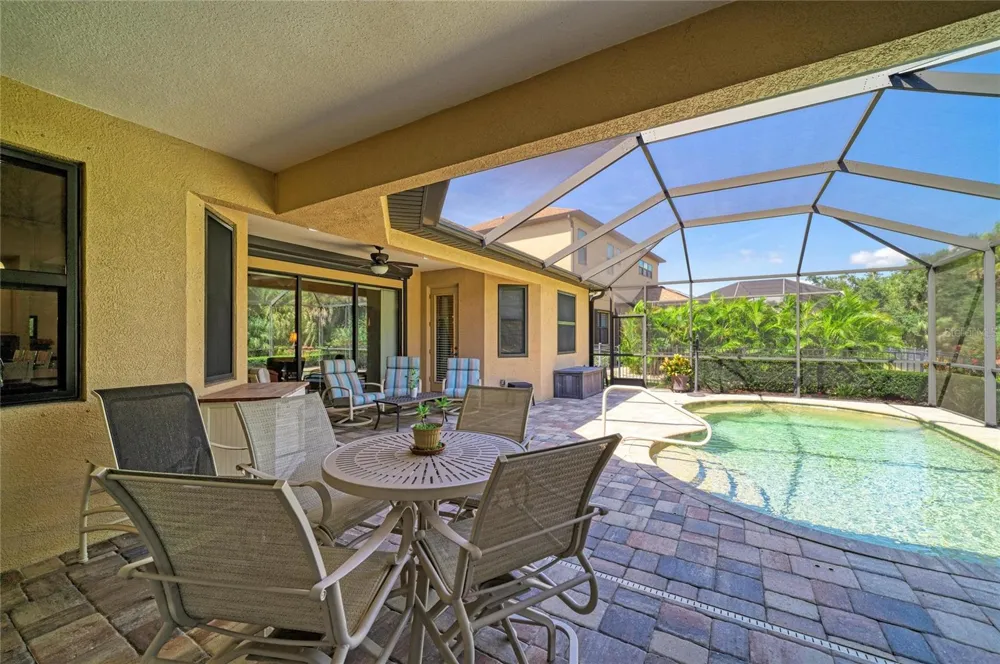 517 CHANTILLY TRAIL Bradenton, FL 34212