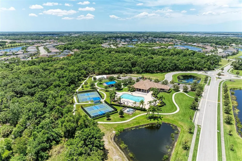 517 CHANTILLY TRAIL Bradenton, FL 34212