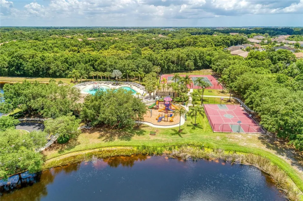 517 CHANTILLY TRAIL Bradenton, FL 34212