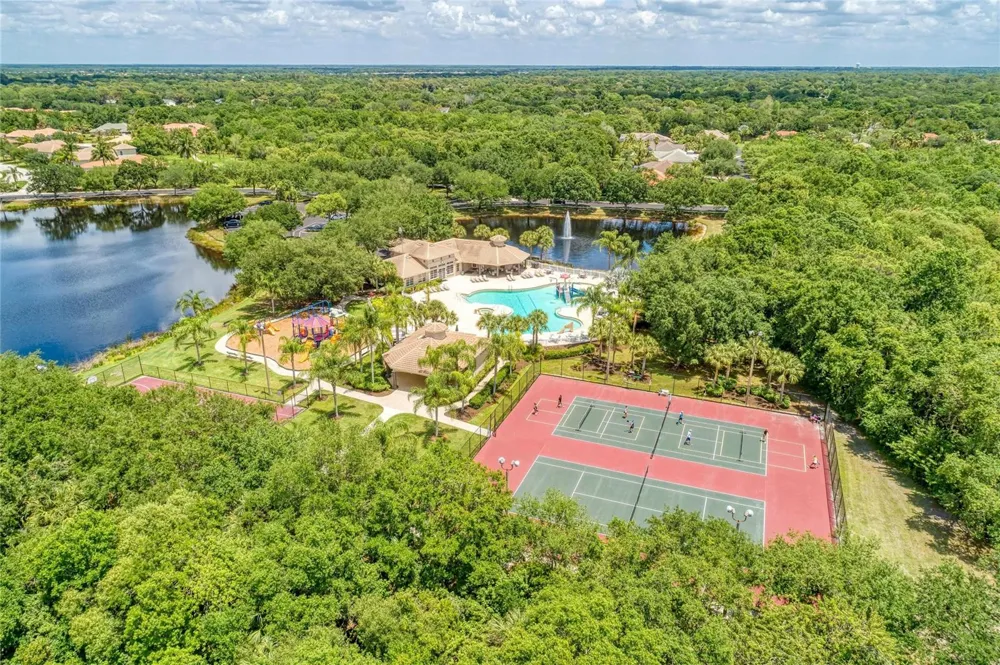 517 CHANTILLY TRAIL Bradenton, FL 34212