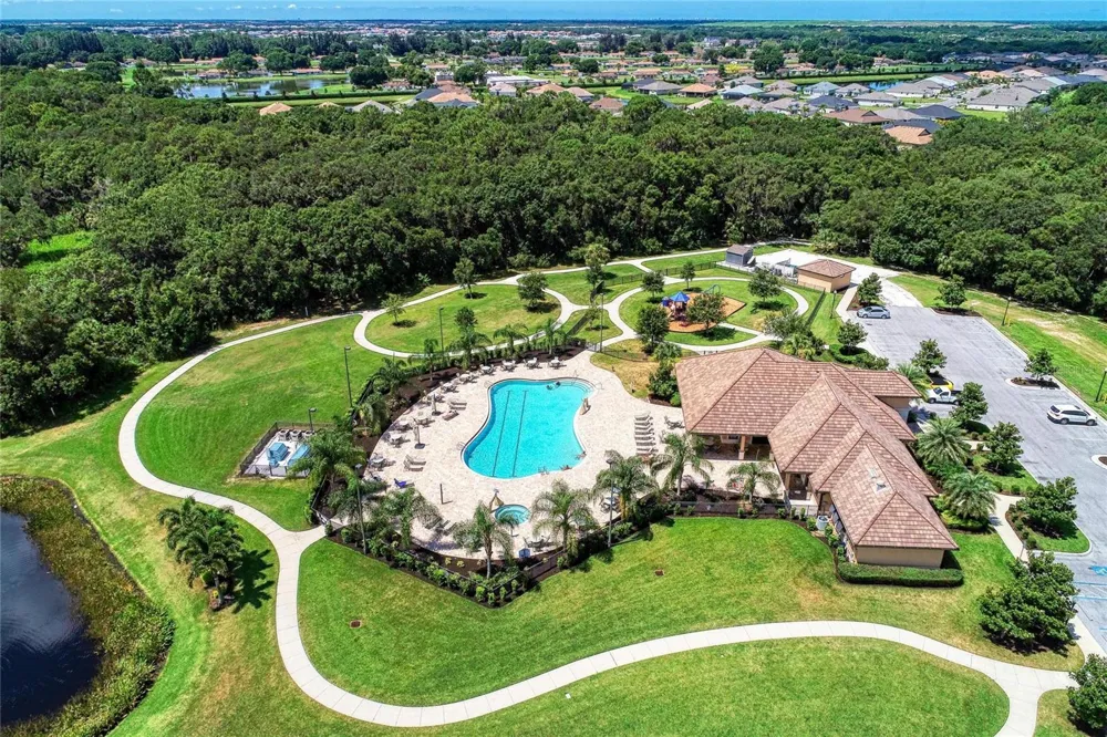 517 CHANTILLY TRAIL Bradenton, FL 34212