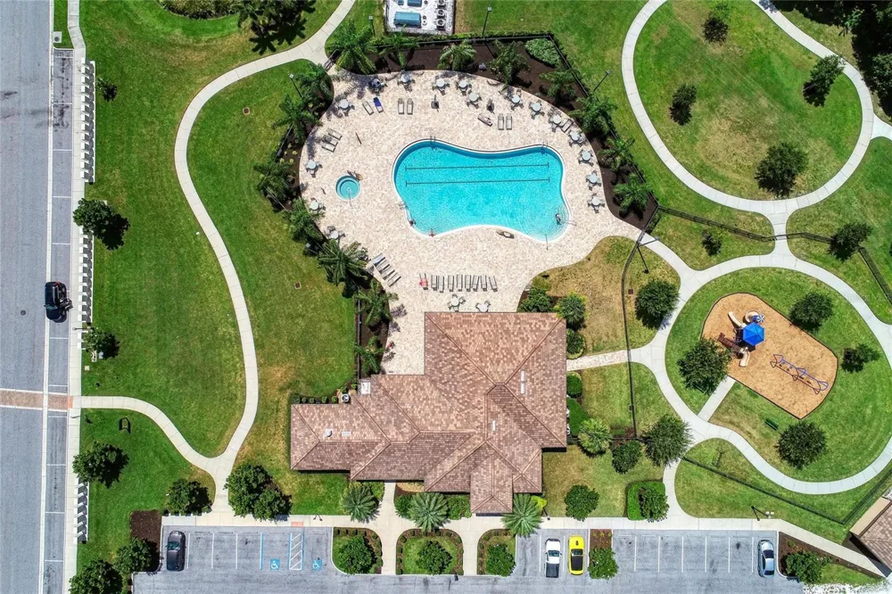 517 CHANTILLY TRAIL Bradenton, FL 34212