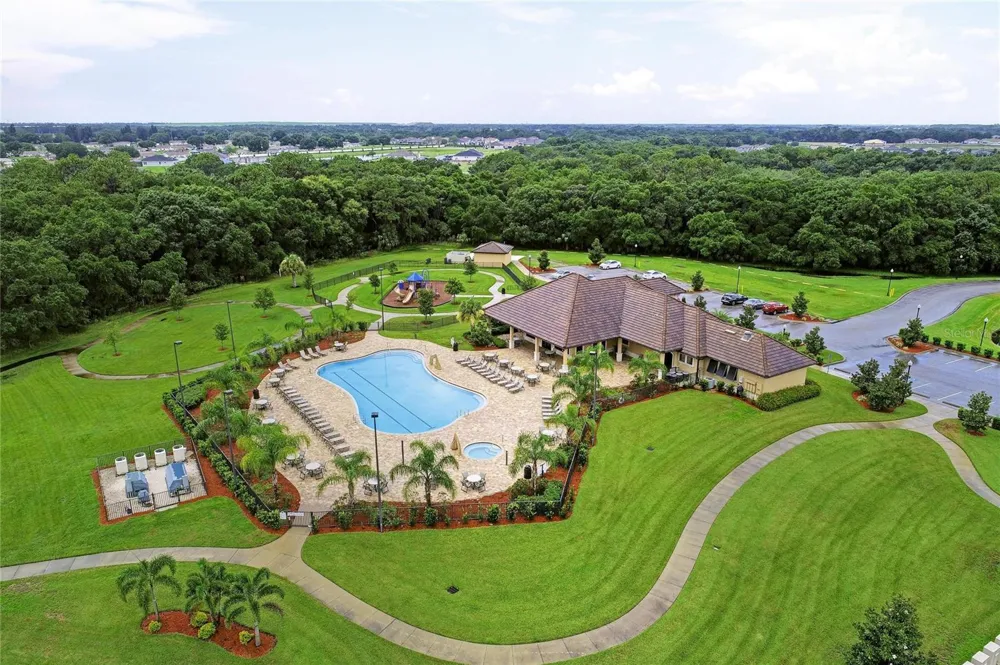 517 CHANTILLY TRAIL Bradenton, FL 34212