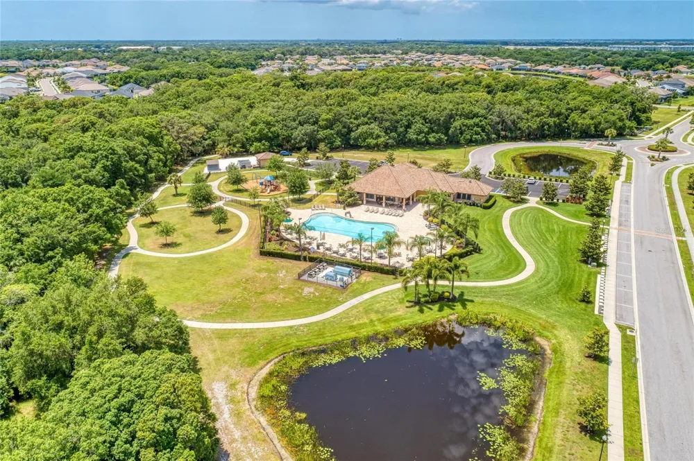 517 CHANTILLY TRAIL Bradenton, FL 34212