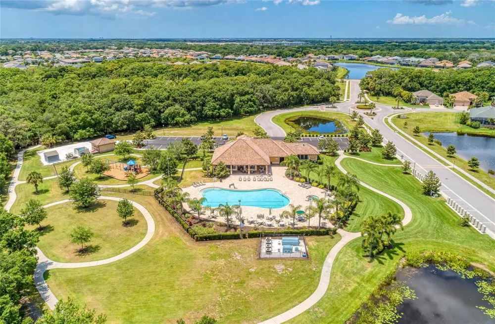 517 CHANTILLY TRAIL Bradenton, FL 34212