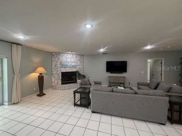 2241 WINTERSET ROAD Winter Haven, FL 33884