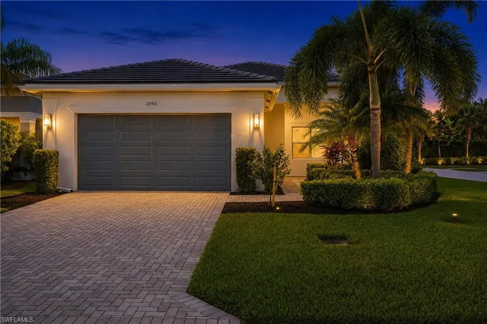28410 Capraia Drive Bonita Springs, FL 34135