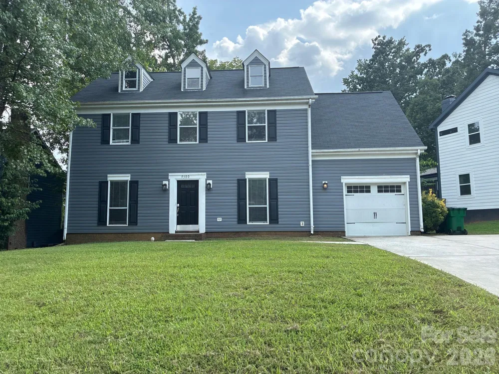 9500 Pondside Lane Charlotte, NC 28213