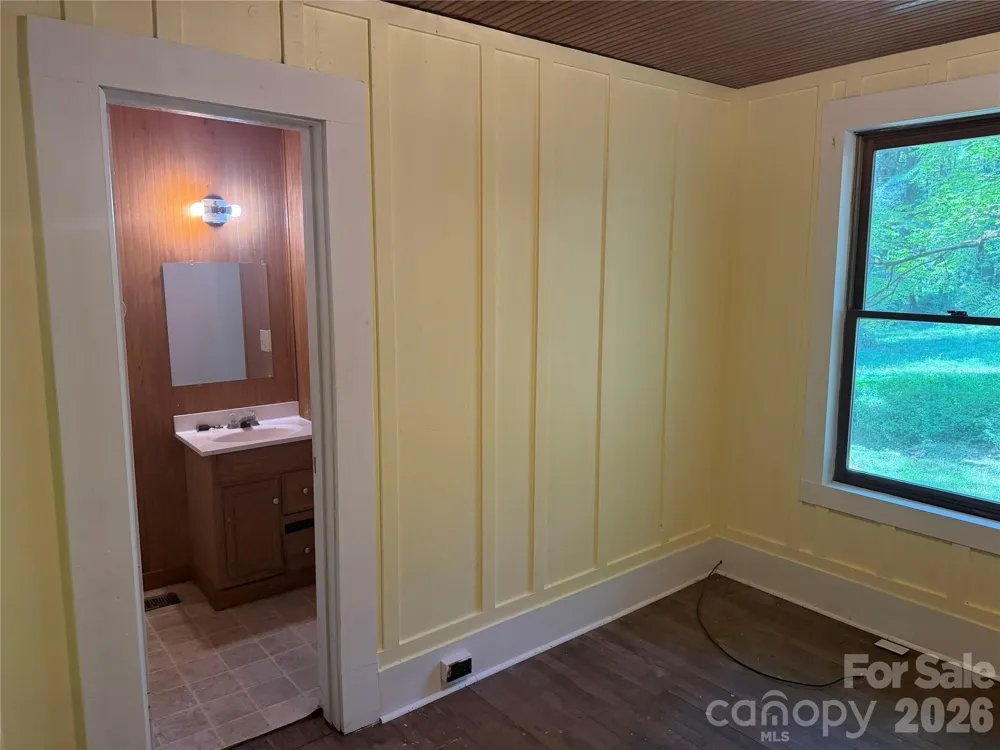 19010 Rosman Highway Sapphire, NC 28774