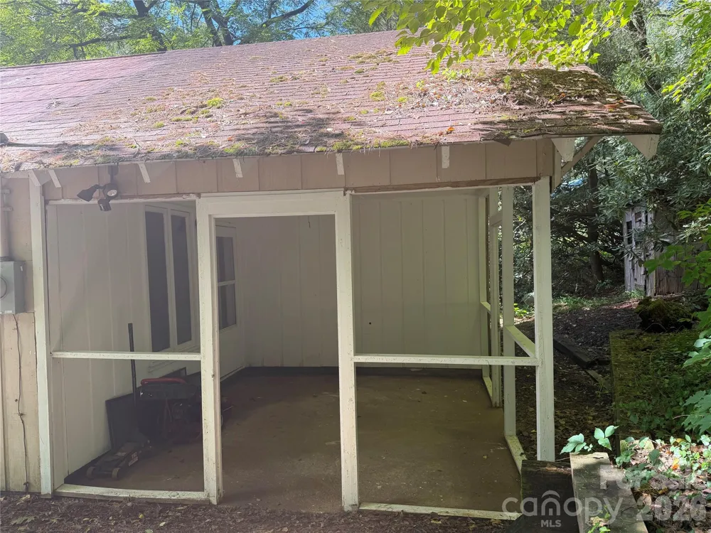19010 Rosman Highway Sapphire, NC 28774