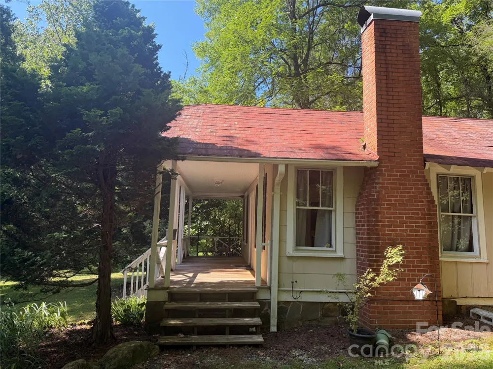 19010 Rosman Highway Sapphire, NC 28774
