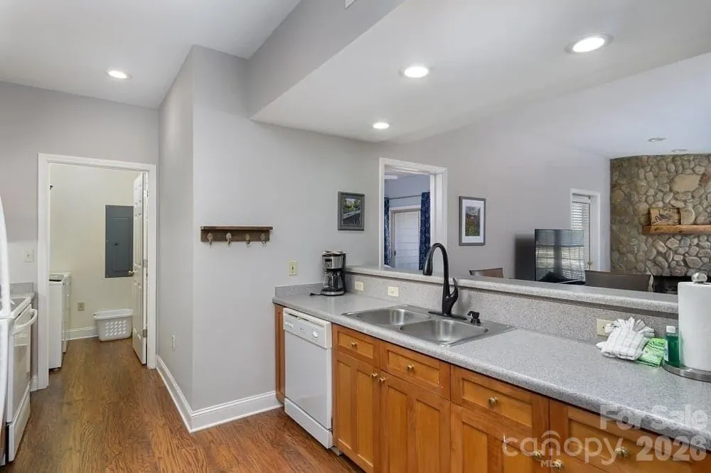 162 Stonecrest Court Lake Lure, NC 28746
