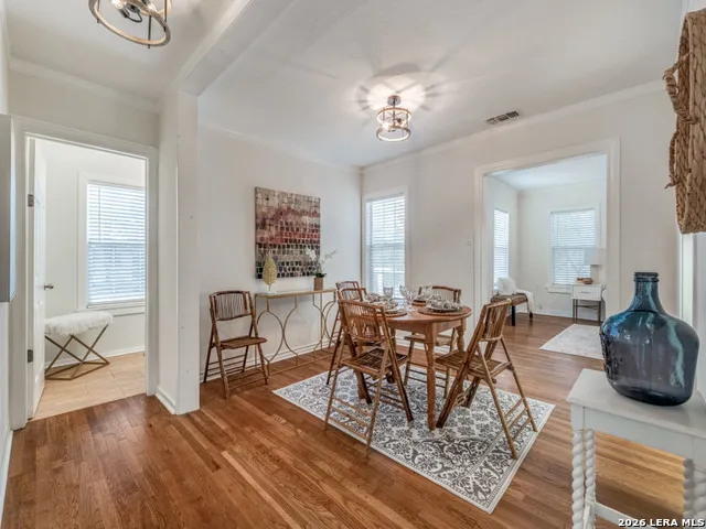 525 ABISO AVE Alamo Heights, TX 78209