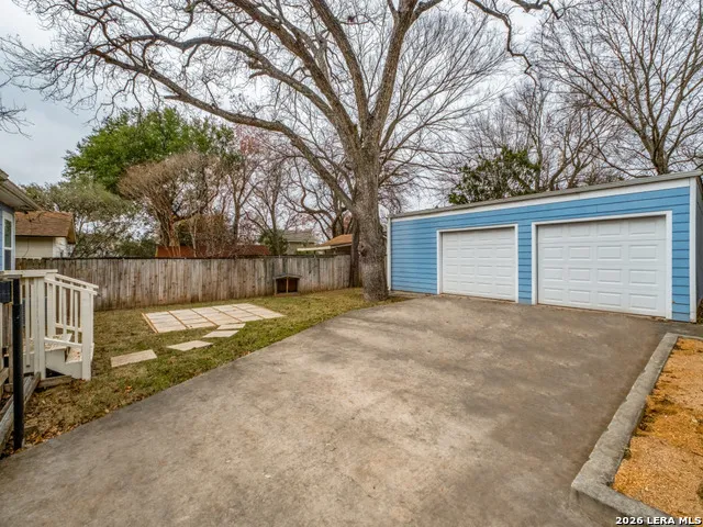 525 ABISO AVE Alamo Heights, TX 78209